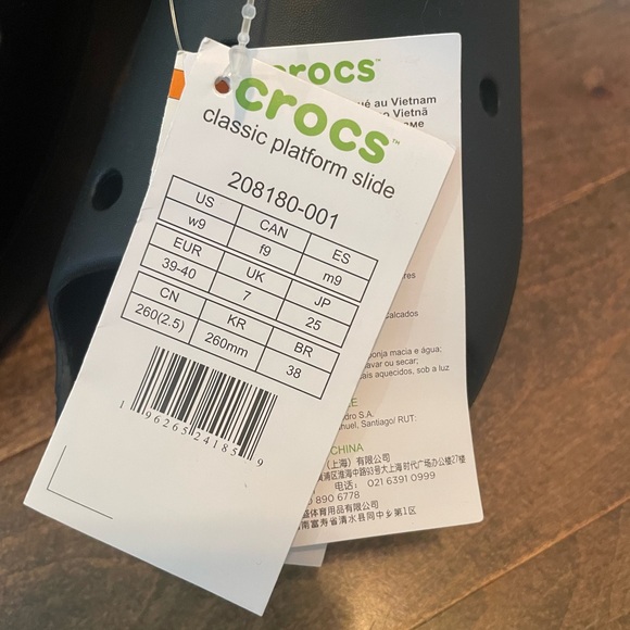 NWT Crocs Classic Platform Slides Black Size 9 - Picture 4 of 6